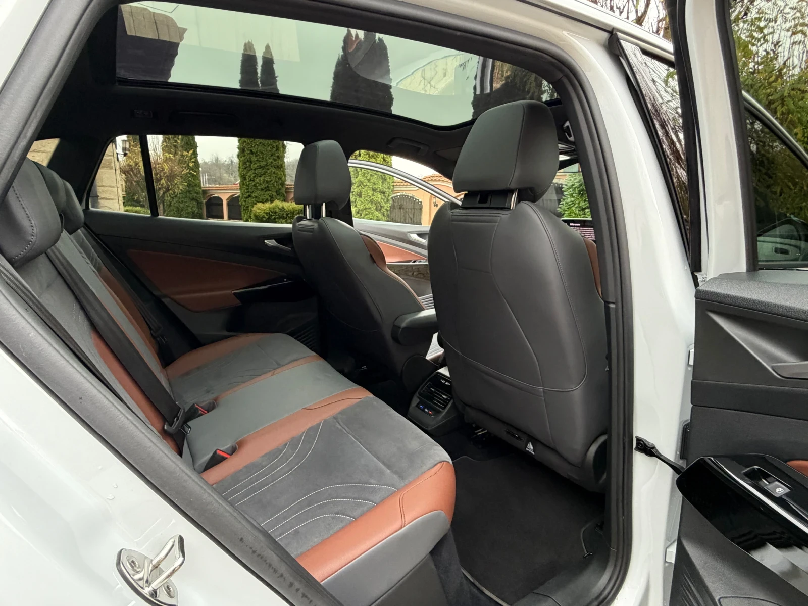 VW ID.4 1st/PRO/21/Pano/Memory/360/HeadUp/Full/108km | Mobile.bg   12