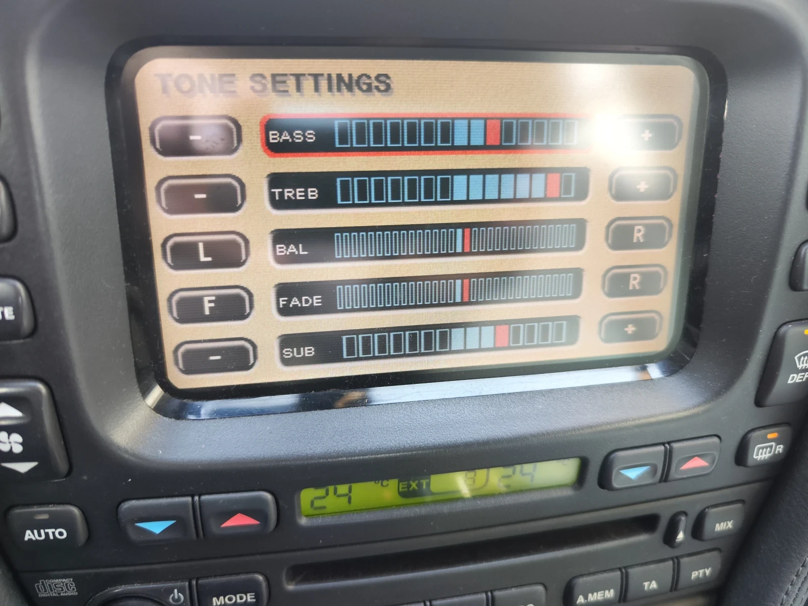 Jaguar S-type 3.0 V6 petrol  - изображение 8