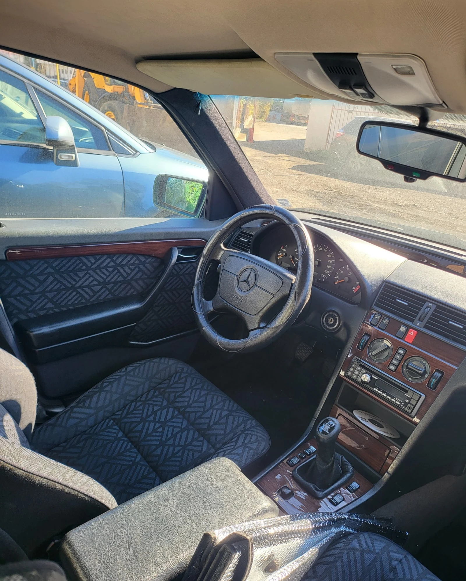 Mercedes-Benz C 180 | Mobile.bg � ����������� 11