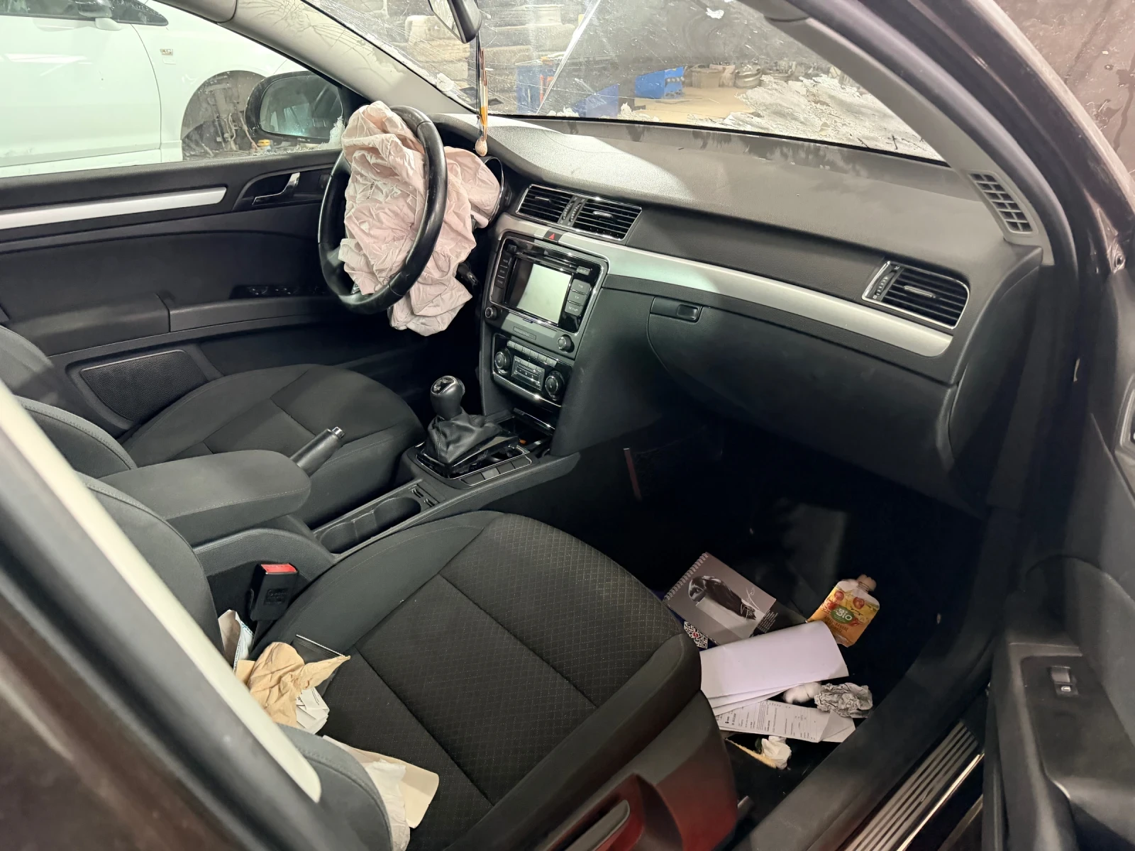 Skoda Superb 2.0TDI 4X4  - изображение 9