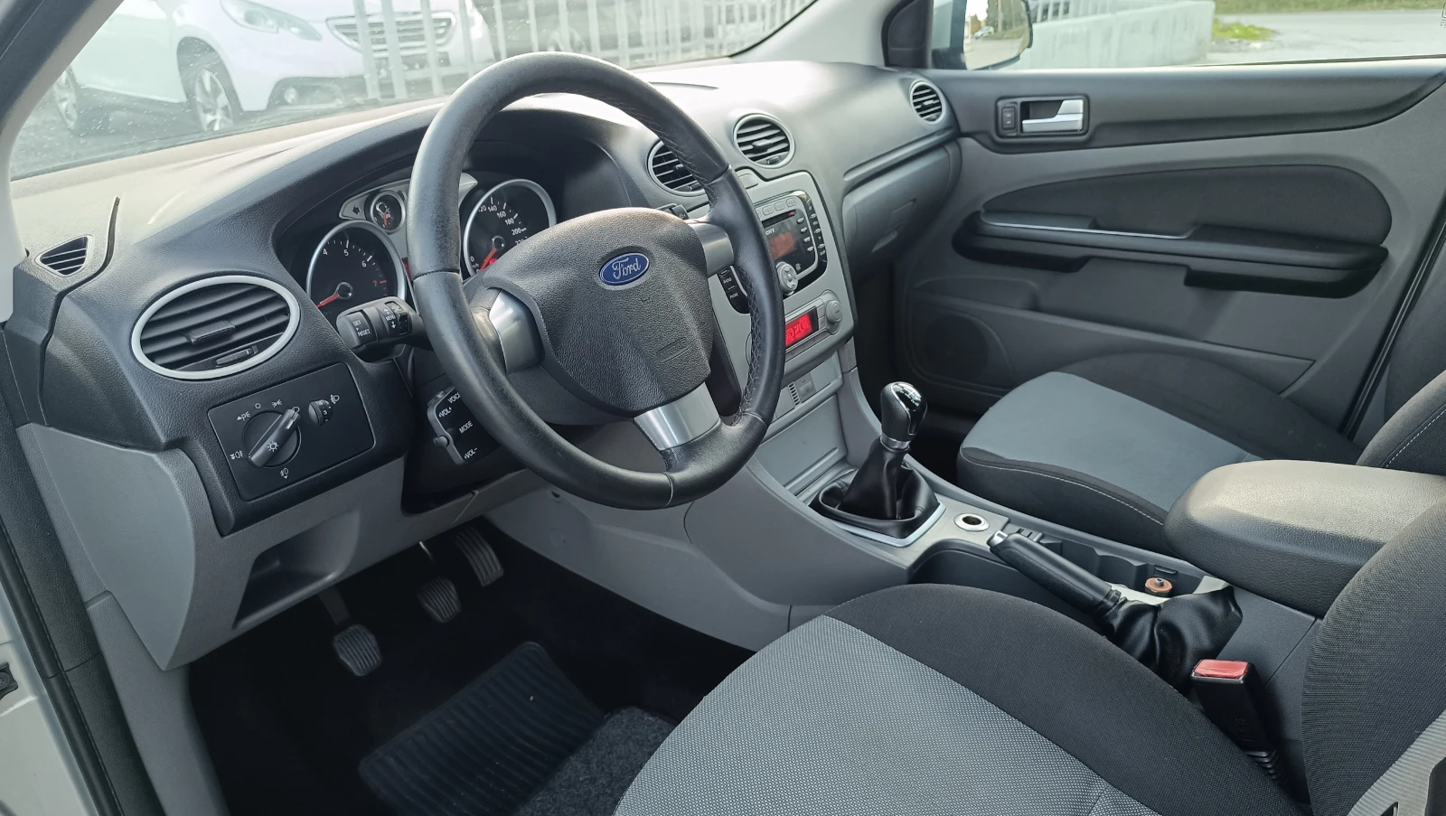 Ford Focus 2.0i LPG  - изображение 9