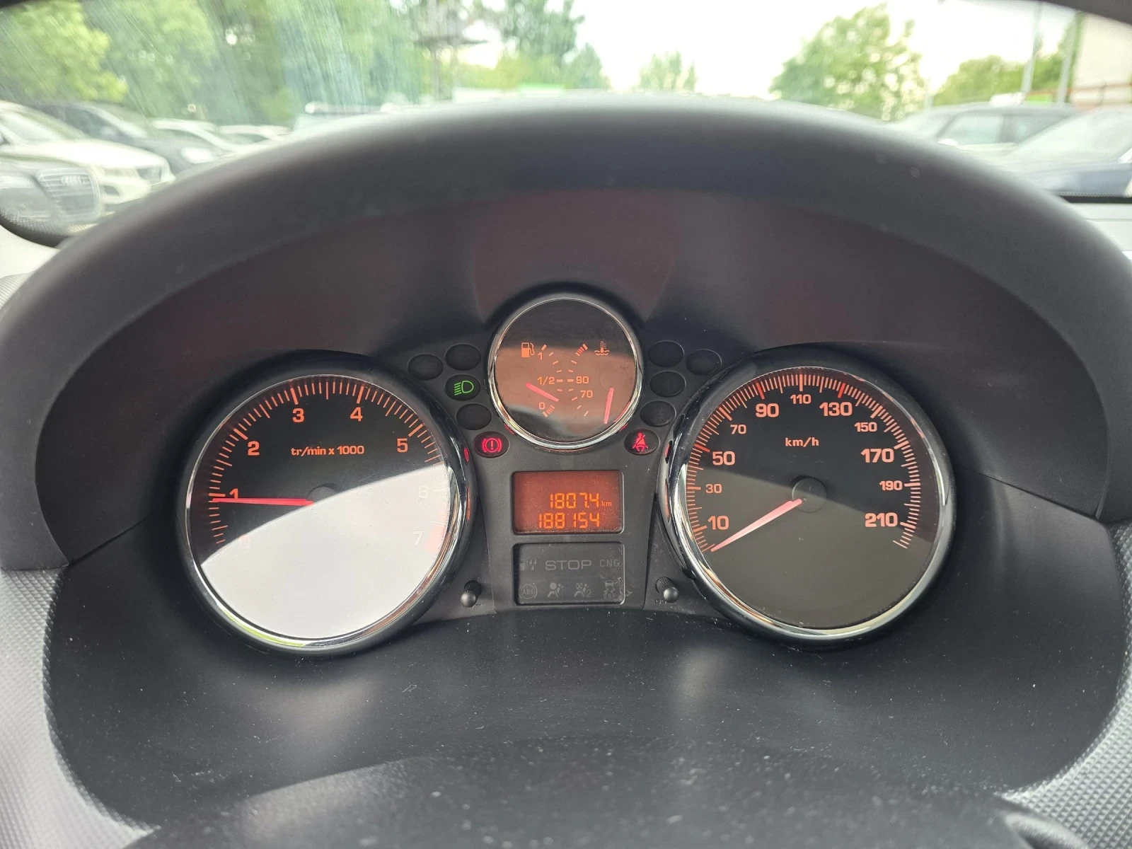 Peugeot 206 Plus Фабрична газ , снимка 17 - Автомобили и джипове - 53538492