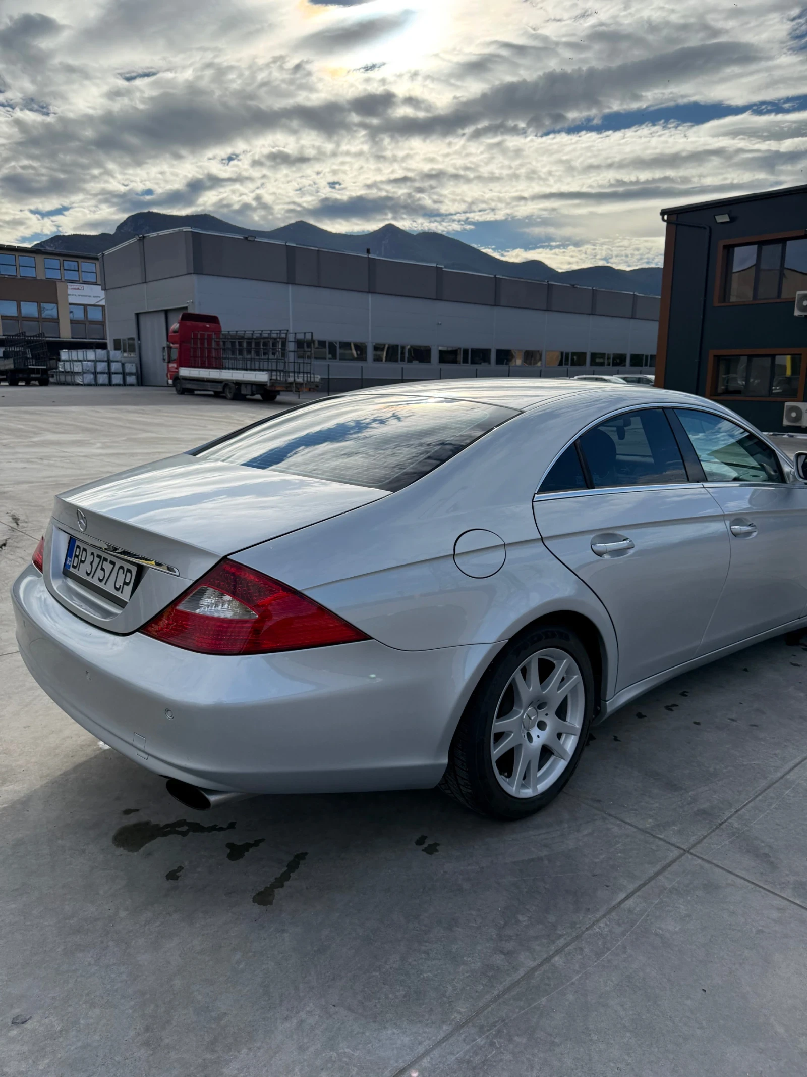 Mercedes-Benz CLS 320 3.2 CDI, снимка 5 - Автомобили и джипове - 53710020