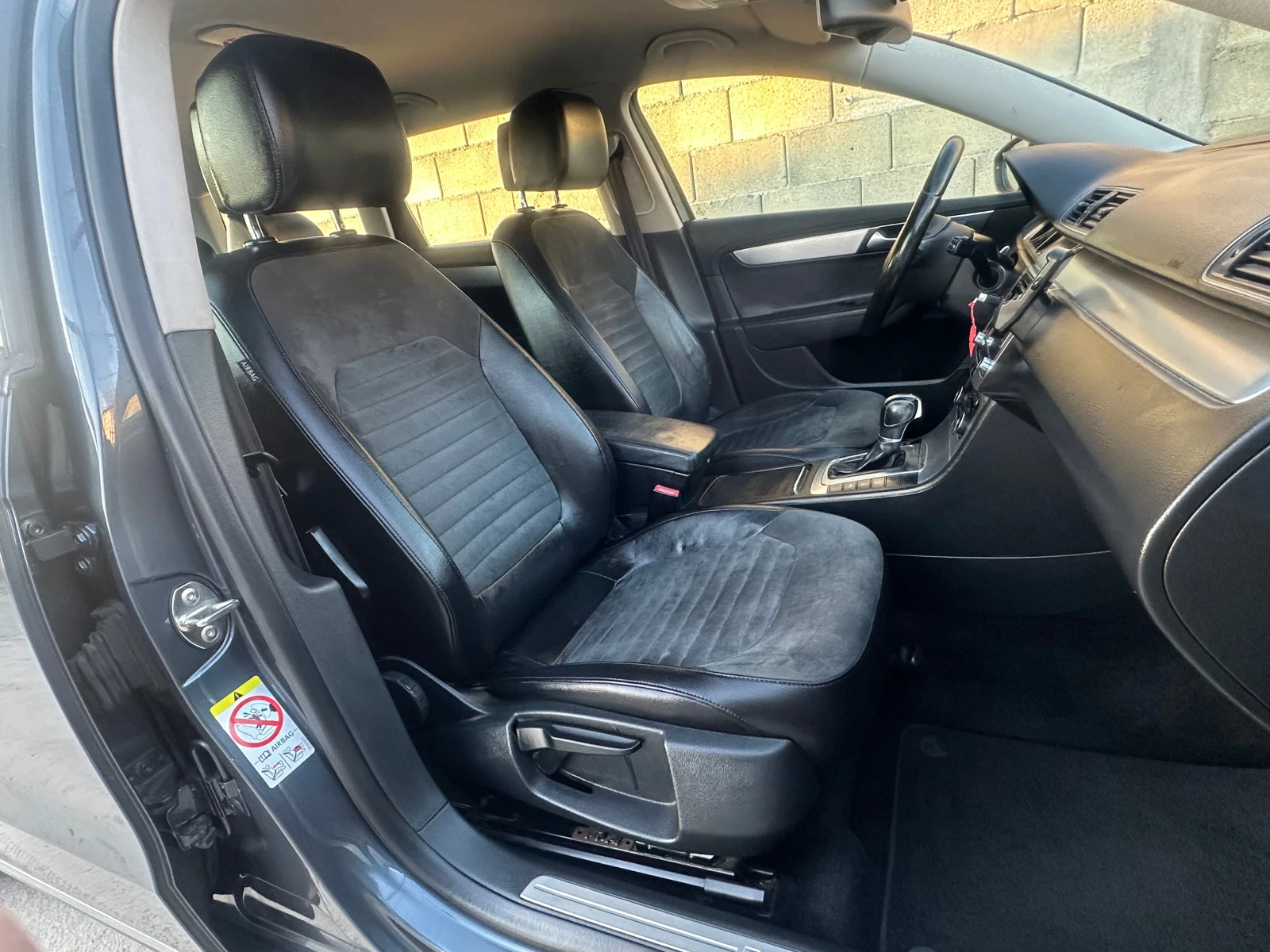 VW Passat 2.0 TDI Highline Автоматик Нави, снимка 15 - Автомобили и джипове - 53816899