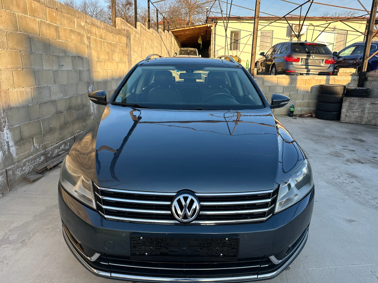 VW Passat 2.0 TDI Highline Автоматик Нави, снимка 8 - Автомобили и джипове - 53816899