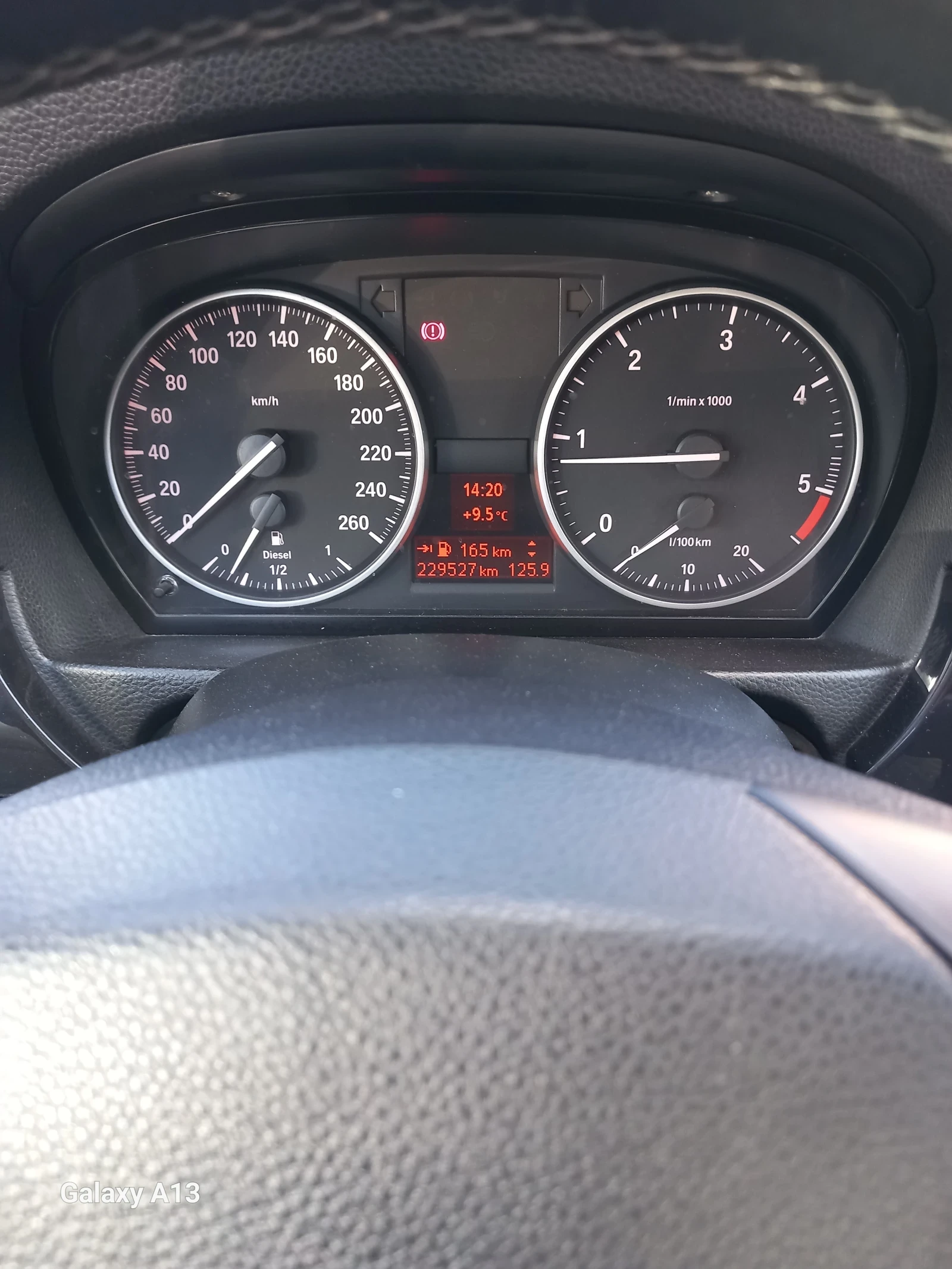 BMW 318, снимка 13 - Автомобили и джипове - 54043577