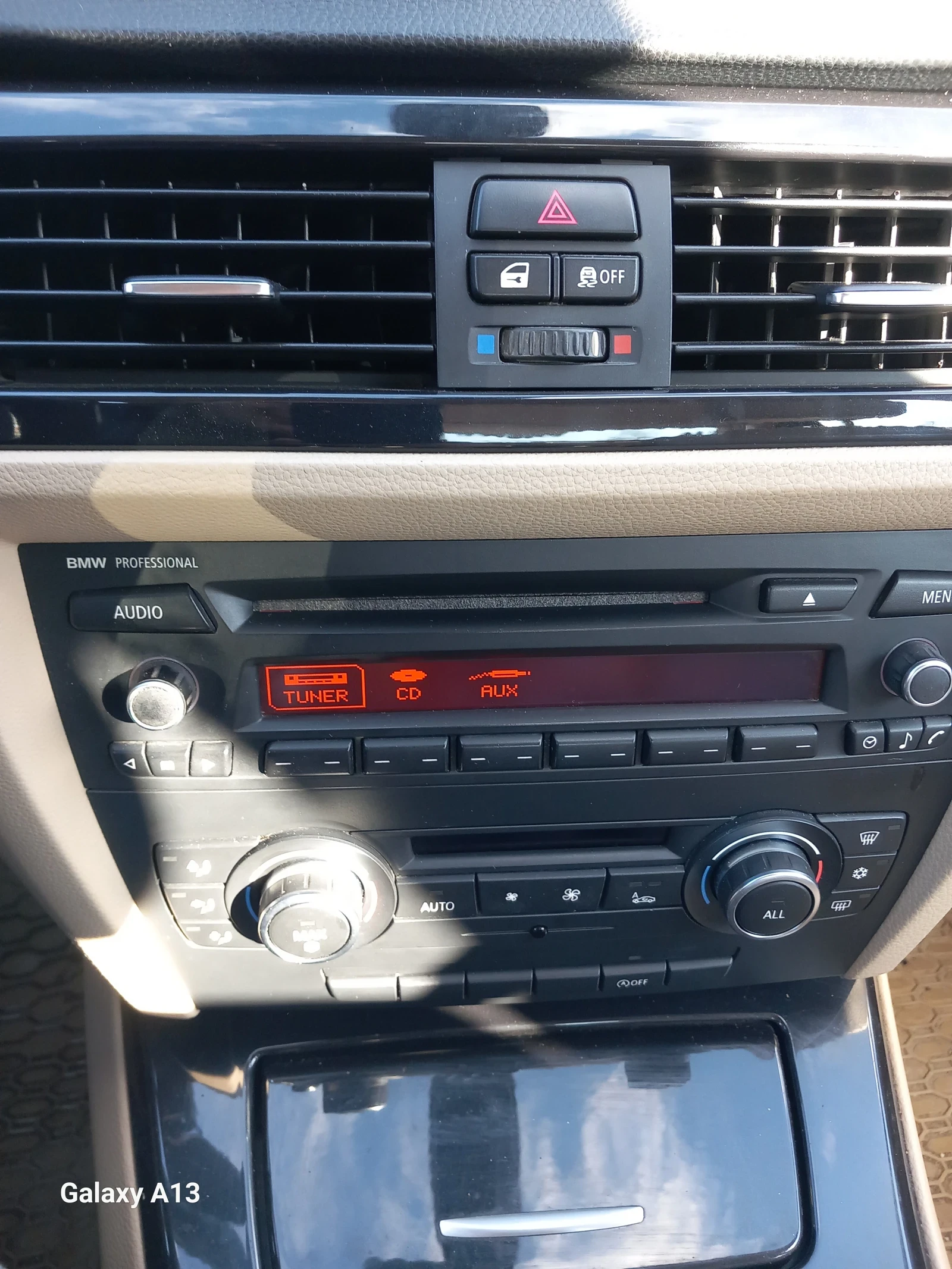 BMW 318, снимка 10 - Автомобили и джипове - 54043577