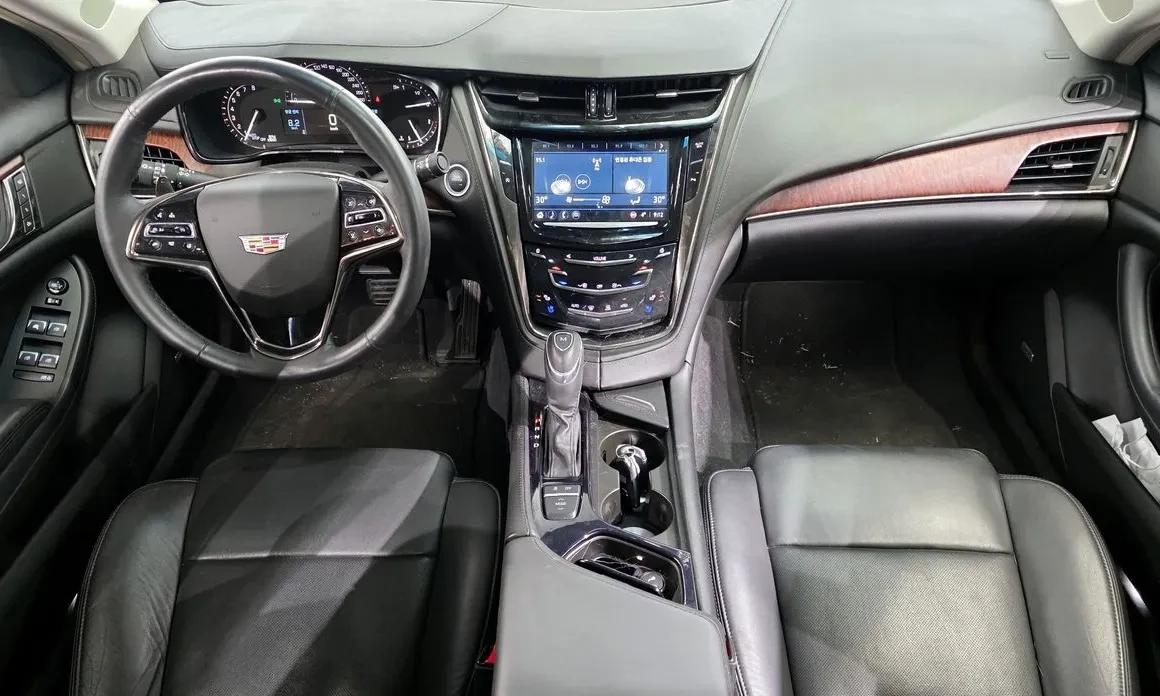 Cadillac Cts * BOSE * KAMEPA * ОБДУХВАНЕ, снимка 7 - Автомобили и джипове - 54343285