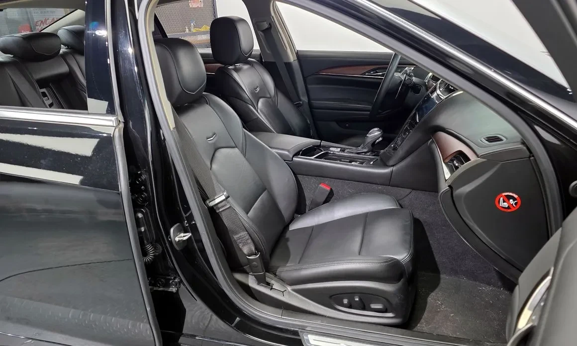 Cadillac Cts * BOSE * KAMEPA * ОБДУХВАНЕ, снимка 12 - Автомобили и джипове - 54343285