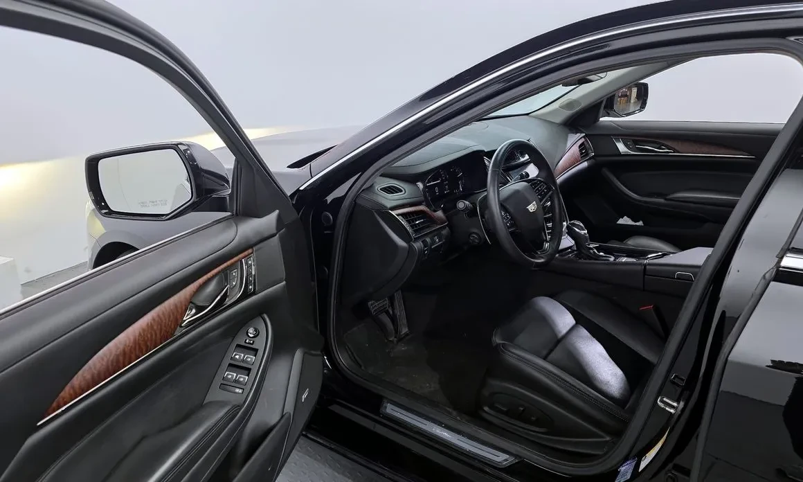 Cadillac Cts * BOSE * KAMEPA * ОБДУХВАНЕ, снимка 10 - Автомобили и джипове - 54343285