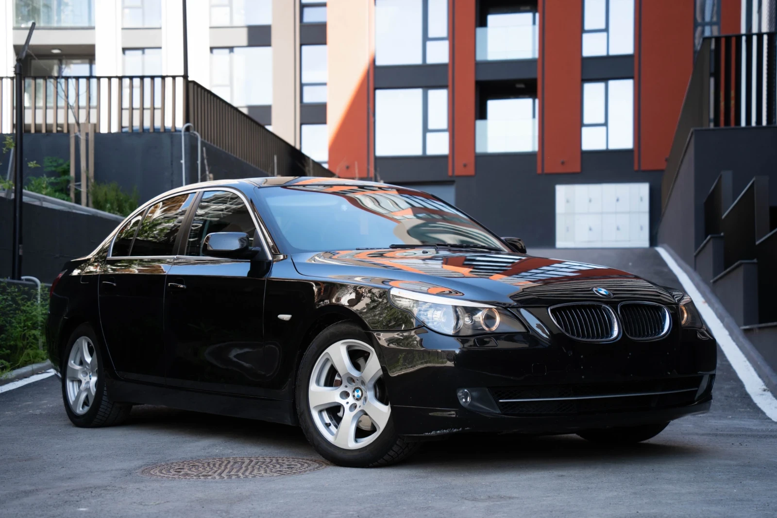 BMW 530 3.0 235 (LCI) РЕГИСТРИРАНА, снимка 8 - Автомобили и джипове - 54445303