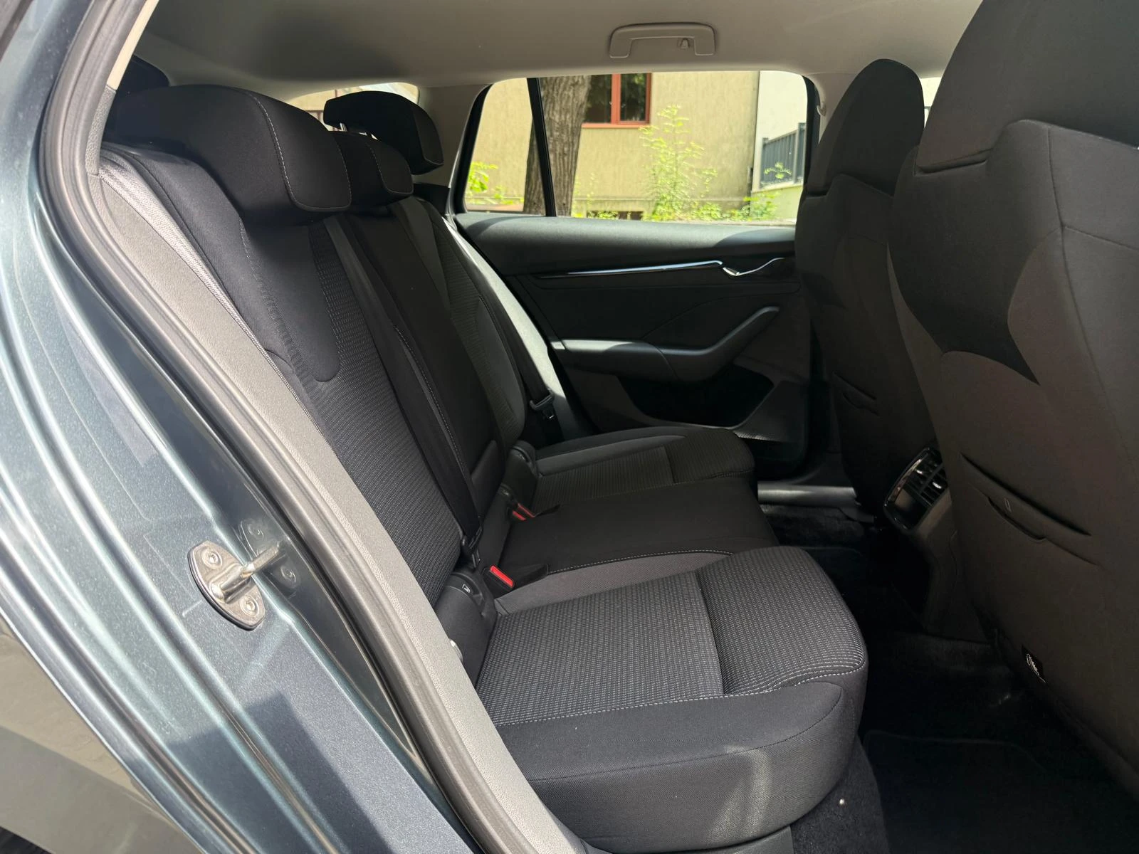 Skoda Octavia 2.0 TDI  , снимка 14 - Автомобили и джипове - 54929763