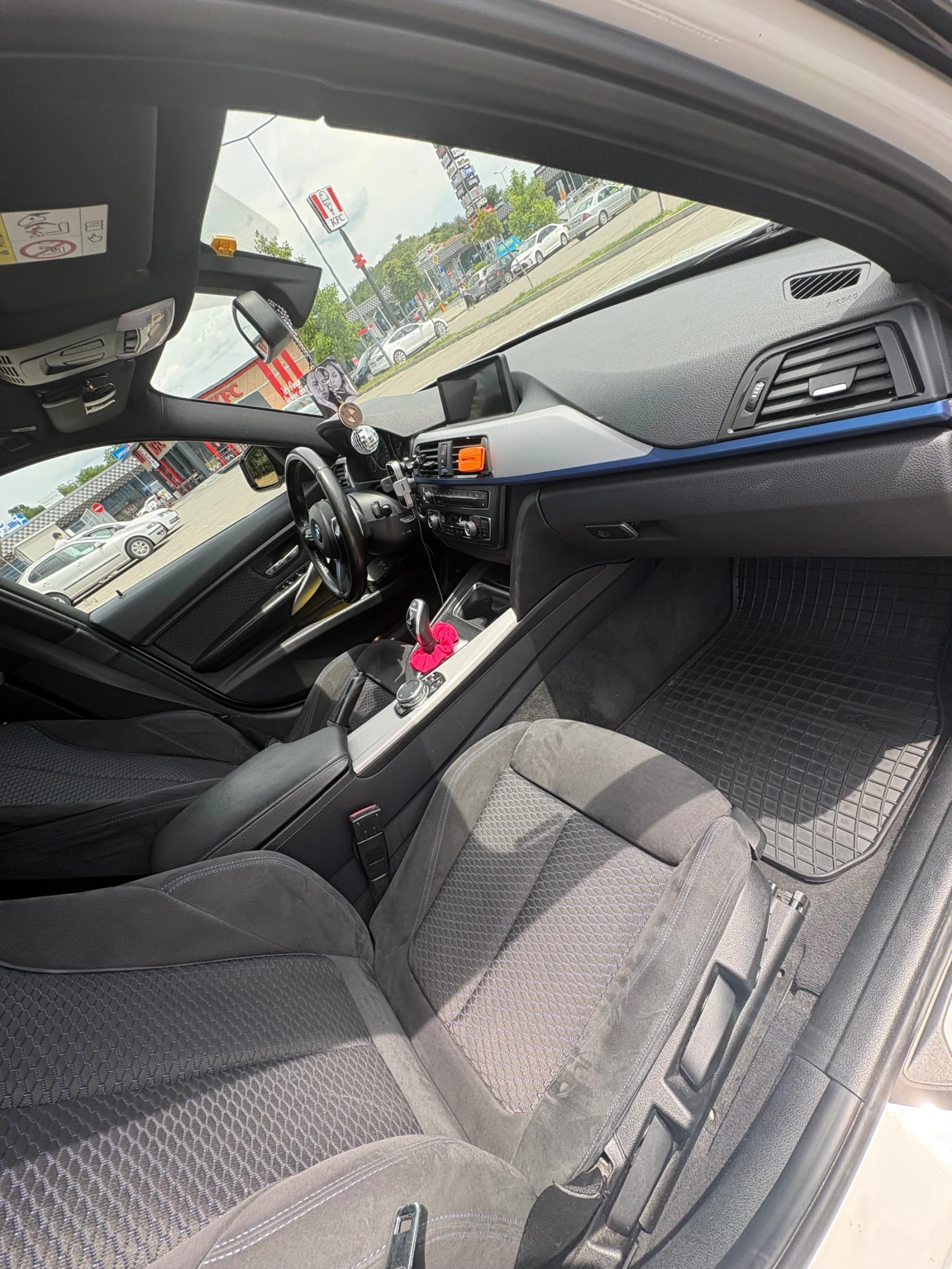 BMW 320, снимка 11 - Автомобили и джипове - 54943616