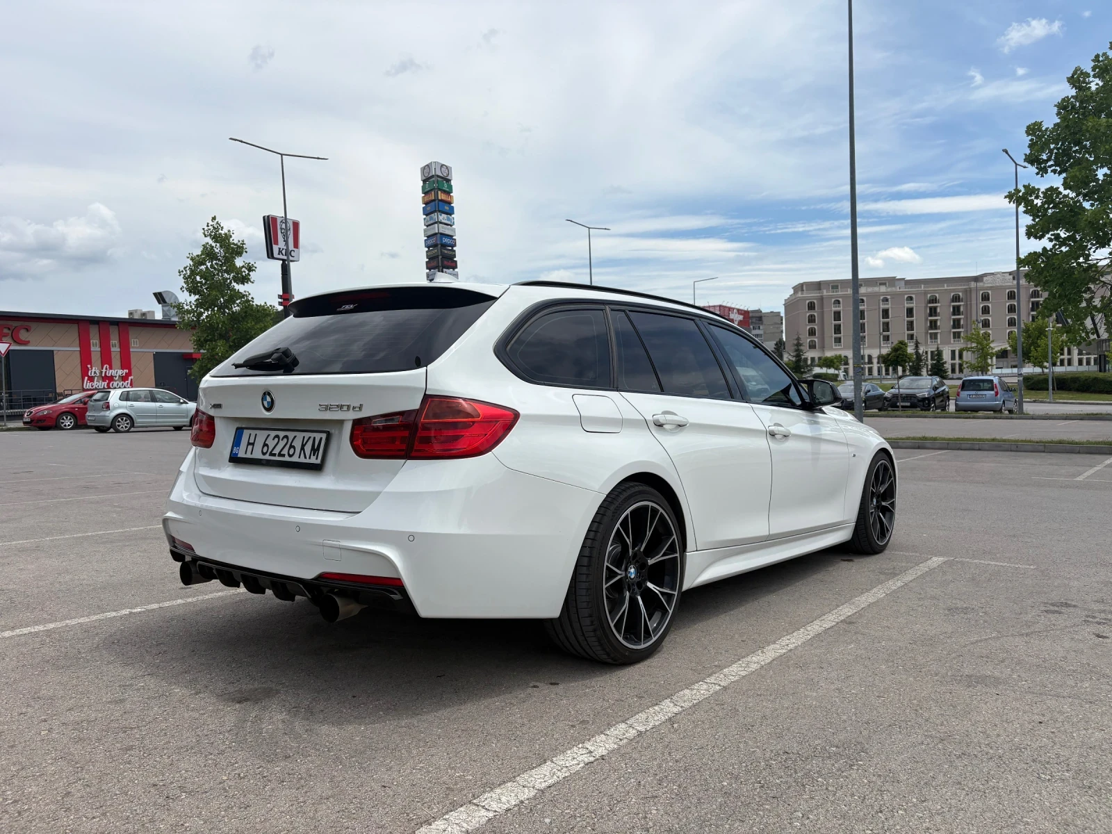 BMW 320, снимка 7 - Автомобили и джипове - 54943616