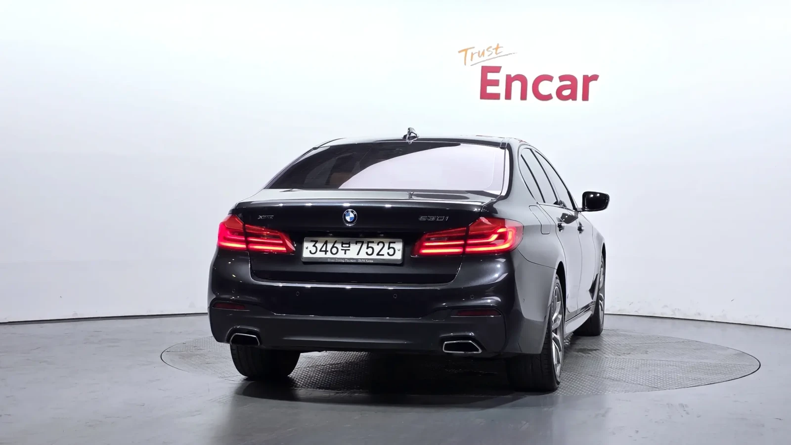 BMW 530 Xi M PACK| DISTRONIC| HUD| B48| , снимка 4 - Автомобили и джипове - 54943651