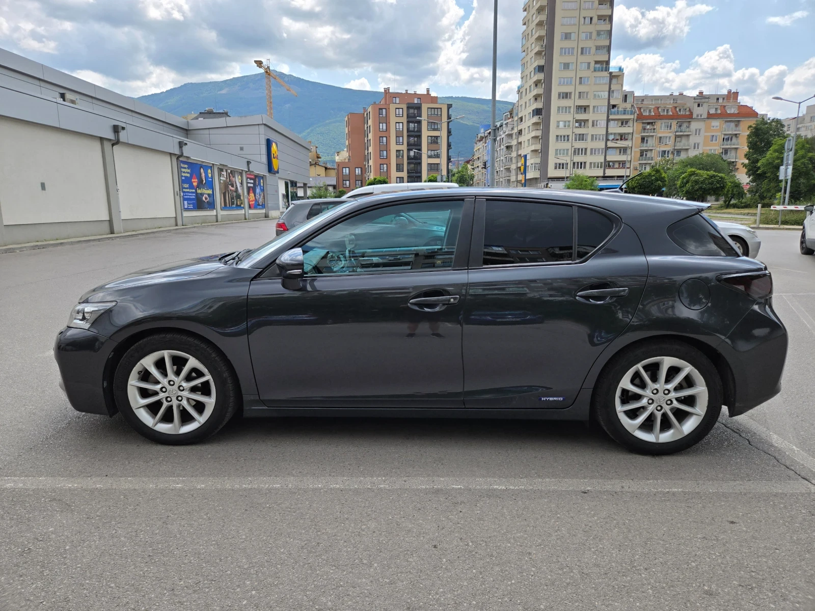 Lexus CT 200h Подгрев, Keyless, M.Levinson.. рециклирана батерия, снимка 6 - Автомобили и джипове - 55189014