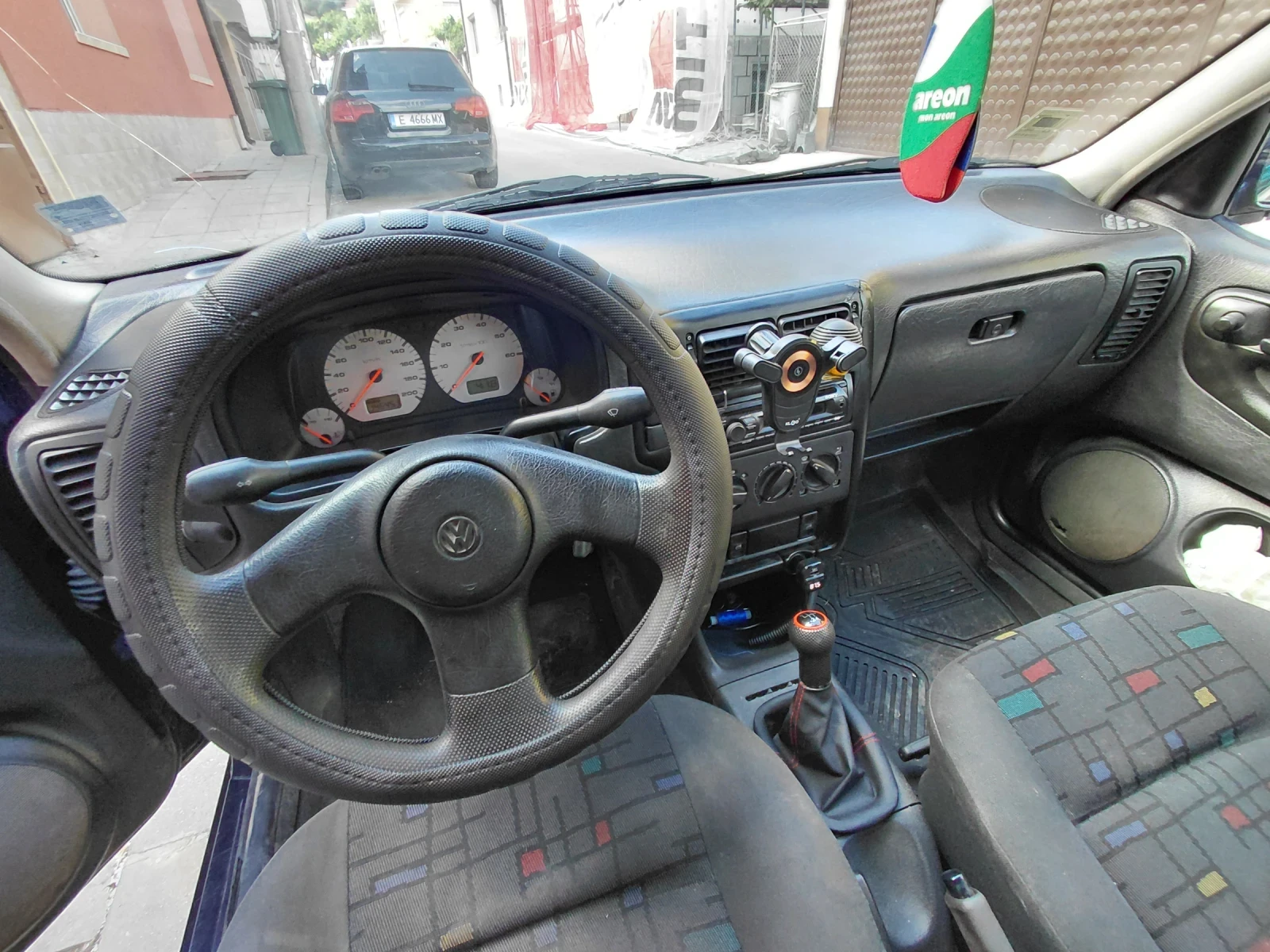 VW Polo, снимка 6 - Автомобили и джипове - 55265449