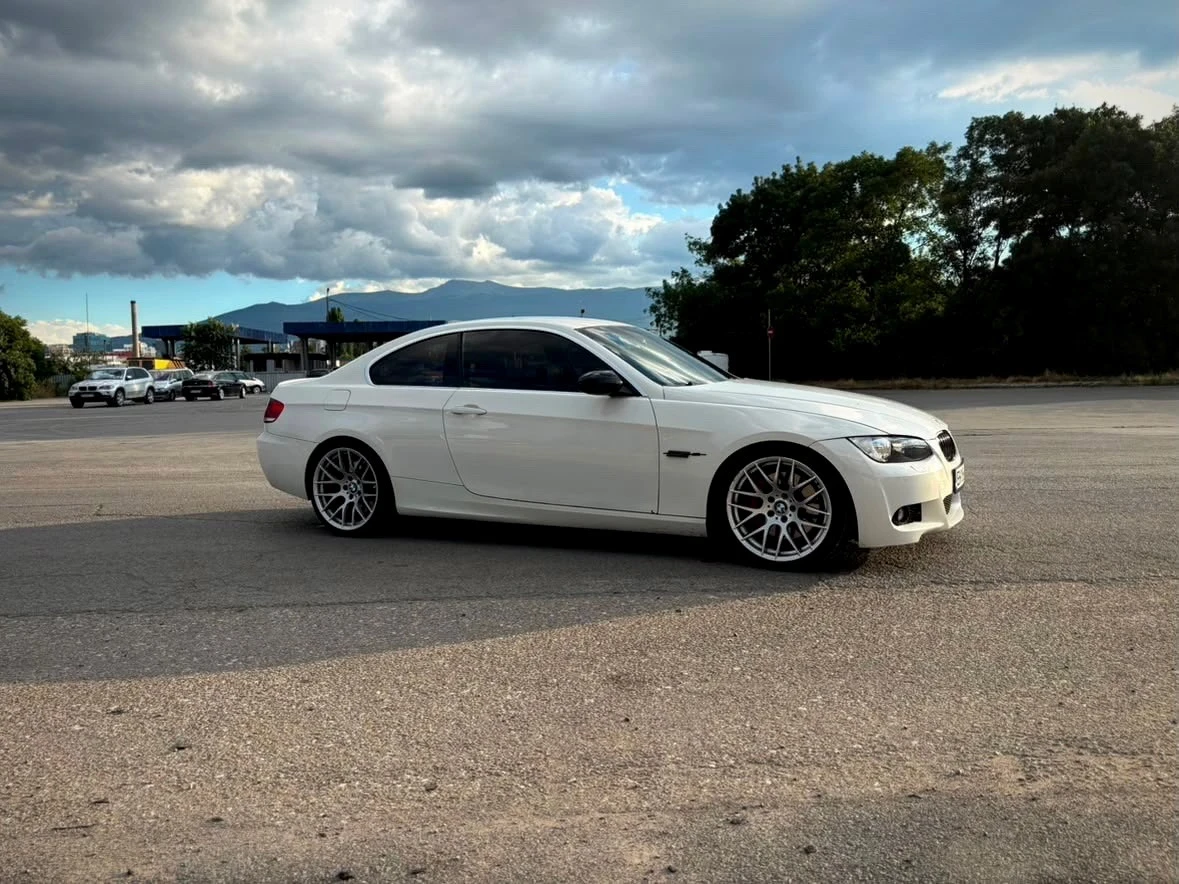 BMW 335, снимка 6 - Автомобили и джипове - 55285483