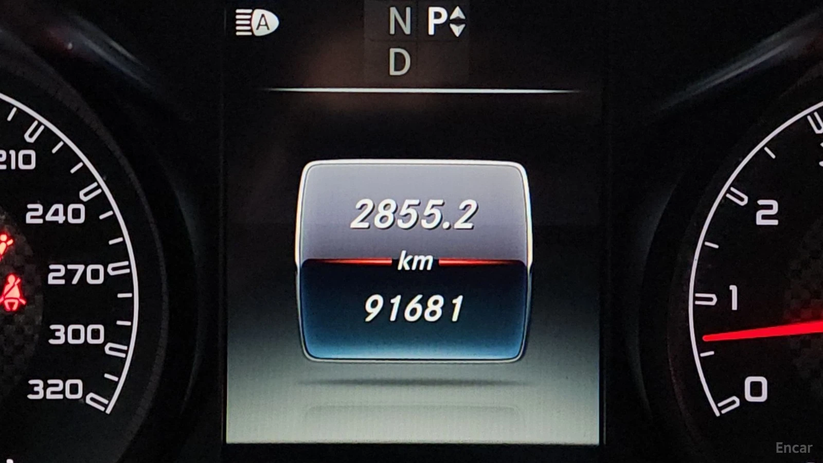 Mercedes-Benz C 63 AMG Coupe* HUD* 360* ПАНО* АВТОКРЕДИТ, снимка 6 - Автомобили и джипове - 55618679