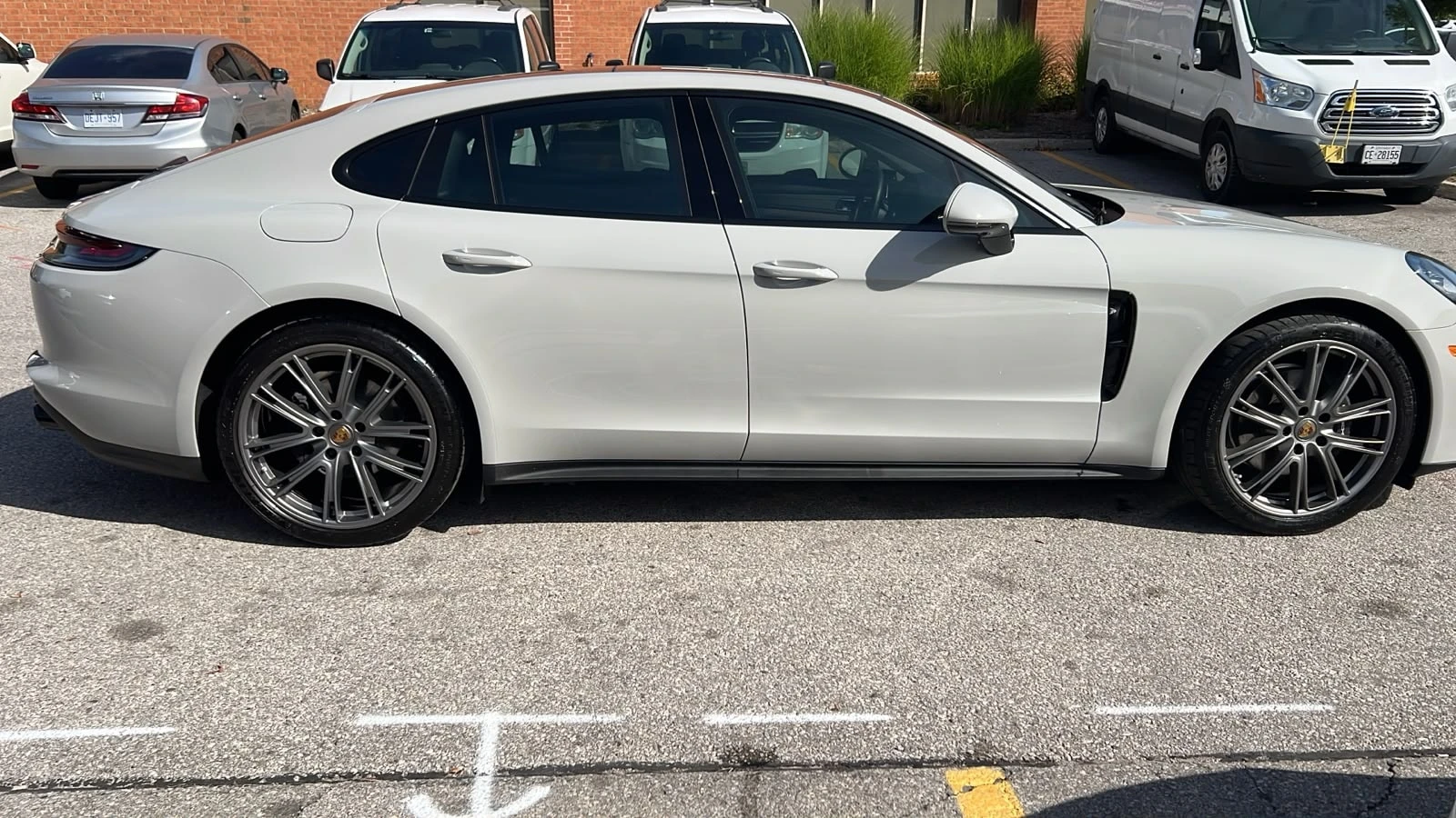 Porsche Panamera * 4 AWD * CARFAX * 3D BURMESTER , снимка 4 - Автомобили и джипове - 56096204