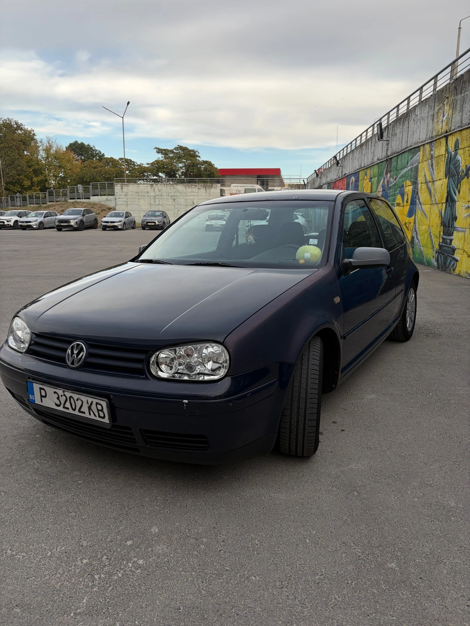 VW Golf, снимка 2 - Автомобили и джипове - 56451645