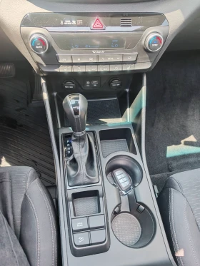 Hyundai Tucson HTRAC/KEYLESS/FULL/PANORAMA/LANE ASIST, снимка 11