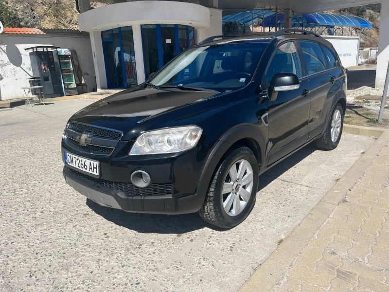 Chevrolet Captiva LT, снимка 1 - Автомобили и джипове - 48459513