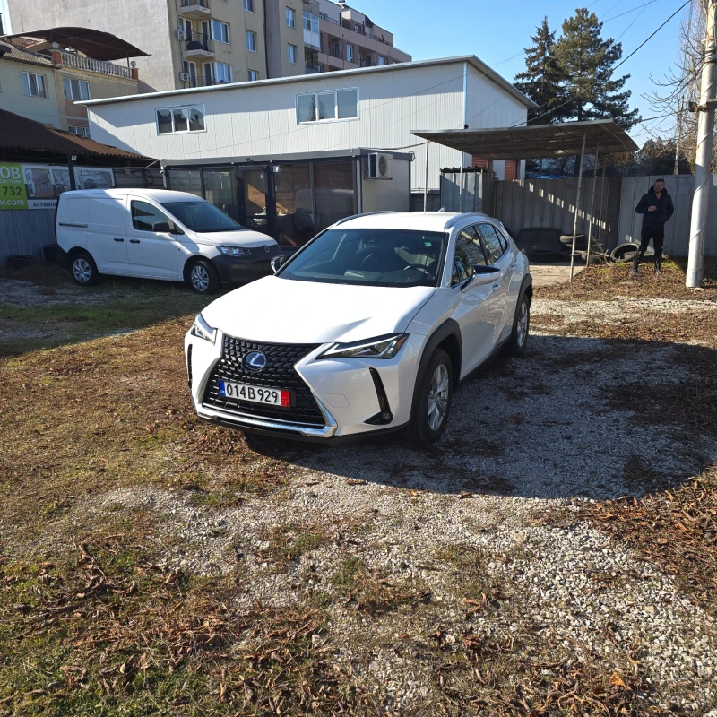 Lexus UX 250h, снимка 2 - Автомобили и джипове - 49032092