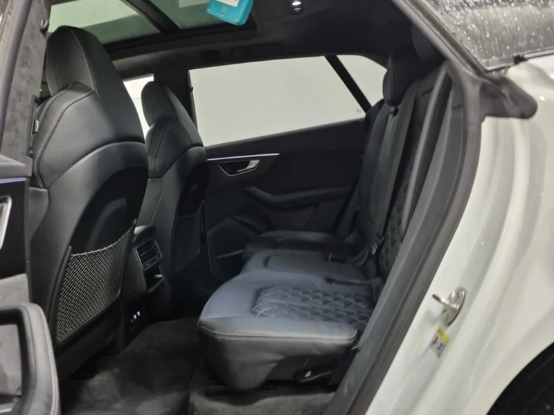 Audi SQ8 2020 QUATTRO * БЕЗ ПЪРВОНАЧАЛНА* , снимка 13 - Автомобили и джипове - 52728506
