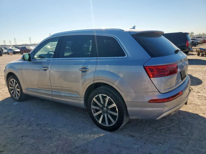 Audi Q7 PREMIUM PLUS DIGITAL/360/ОБДУХВАНЕ/ПОДГРЕВ/ПАНО, снимка 4 - Автомобили и джипове - 53123246