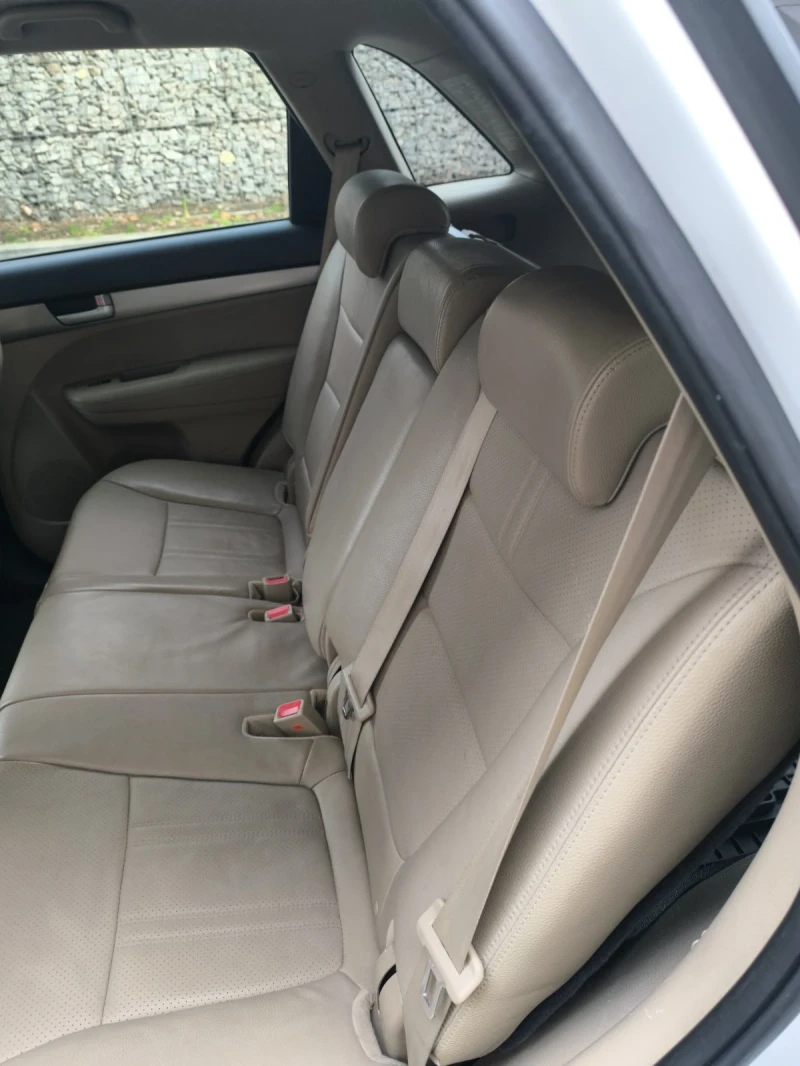Kia Sorento, снимка 6 - Автомобили и джипове - 53596679