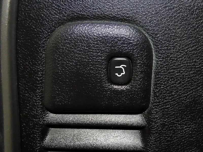 Jeep Cherokee 3.0 Diesel Overland Wk2, снимка 16 - Автомобили и джипове - 56112254