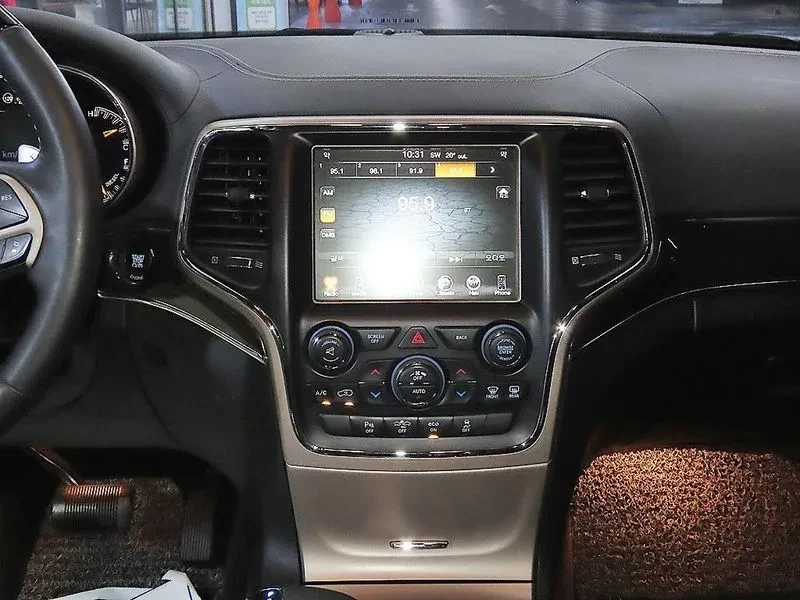 Jeep Cherokee 3.0 Diesel Overland Wk2, снимка 11 - Автомобили и джипове - 56112254