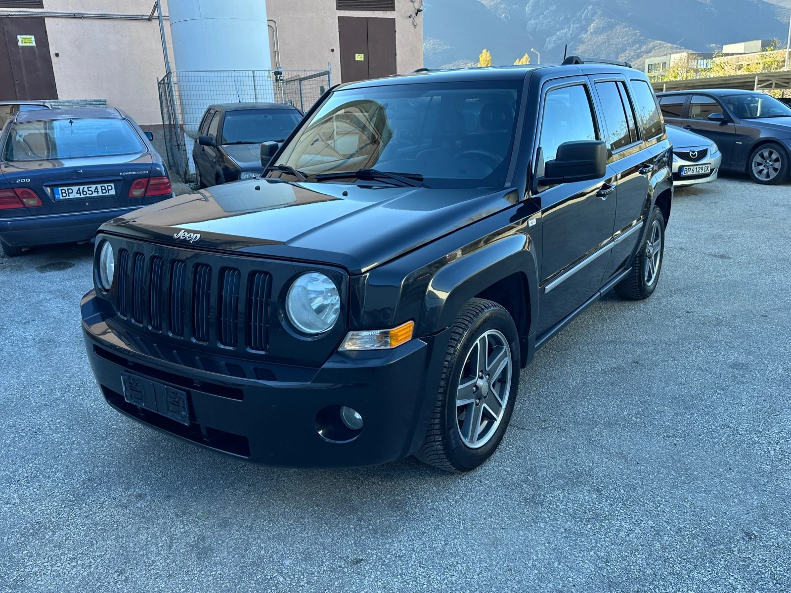 Jeep Patriot 2.0CRD - КЛИМАТРОНИК, снимка 1