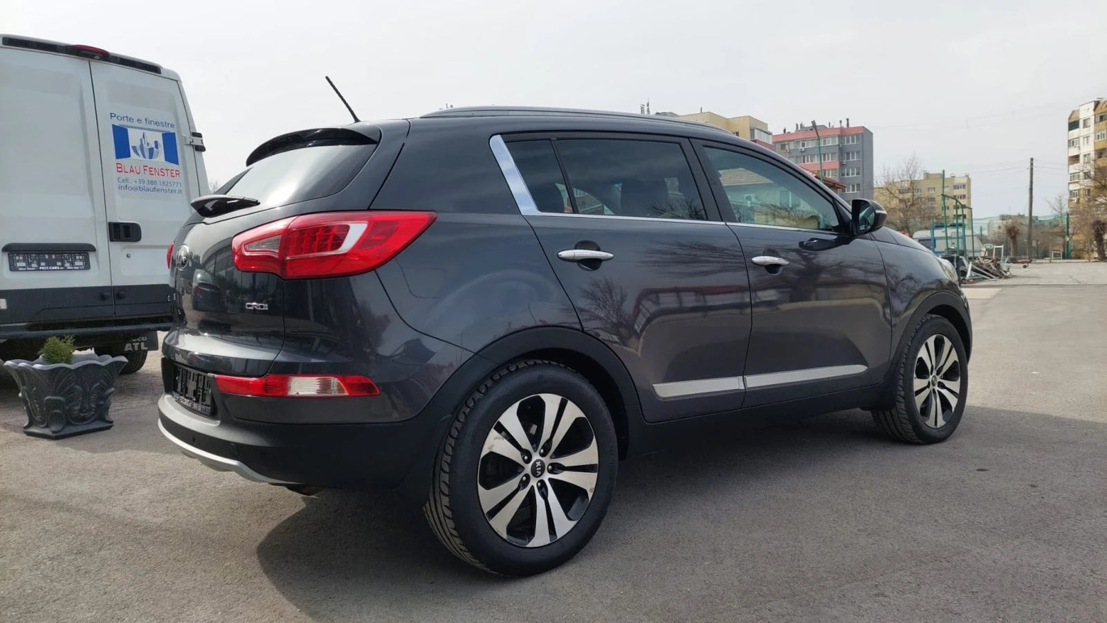 Kia Sportage 2.0CRDi 4x4 6SP-VNOS IT-FULL-SERVNA IST.-LIZING - изображение 7