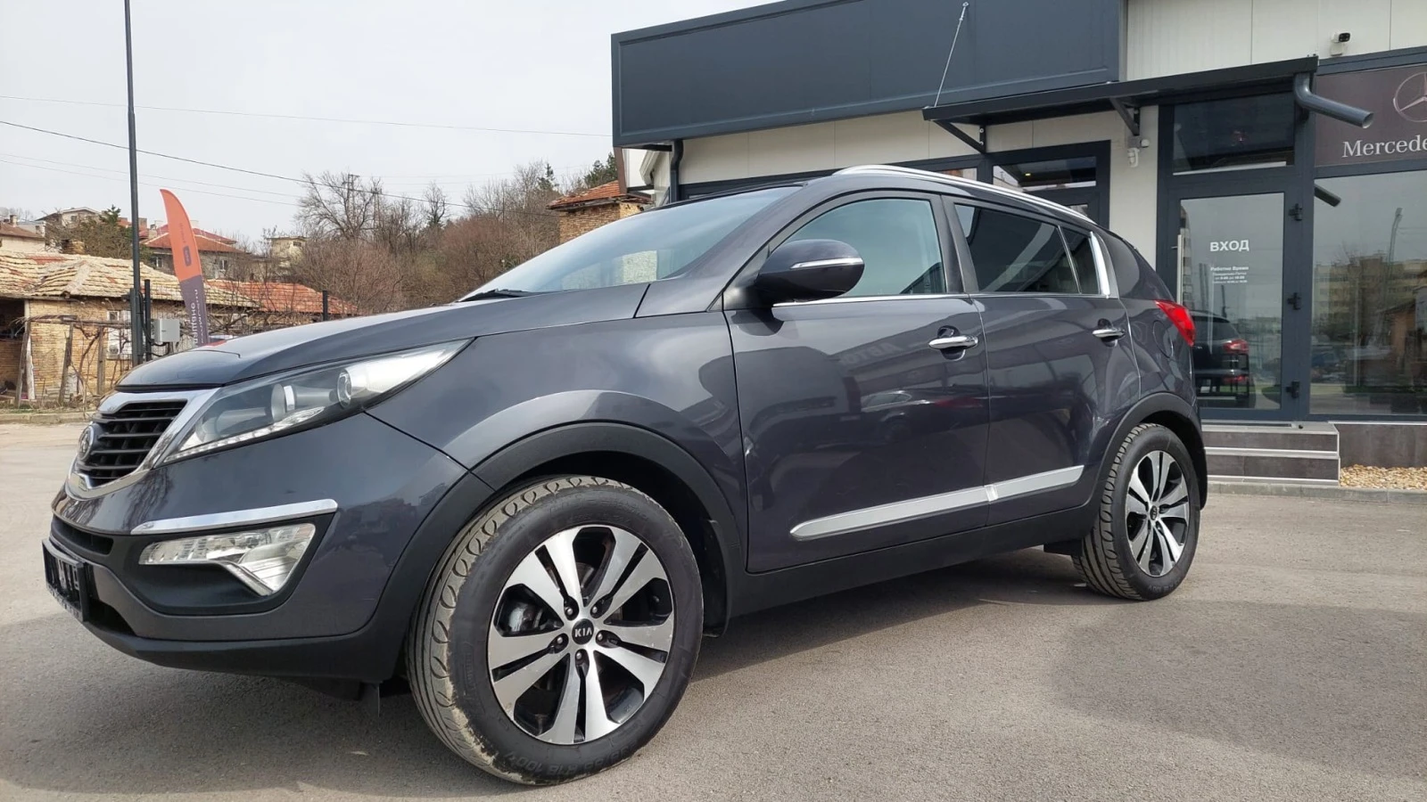 Kia Sportage 2.0CRDi 4x4 6SP-VNOS IT-FULL-SERVNA IST.-LIZING - изображение 3