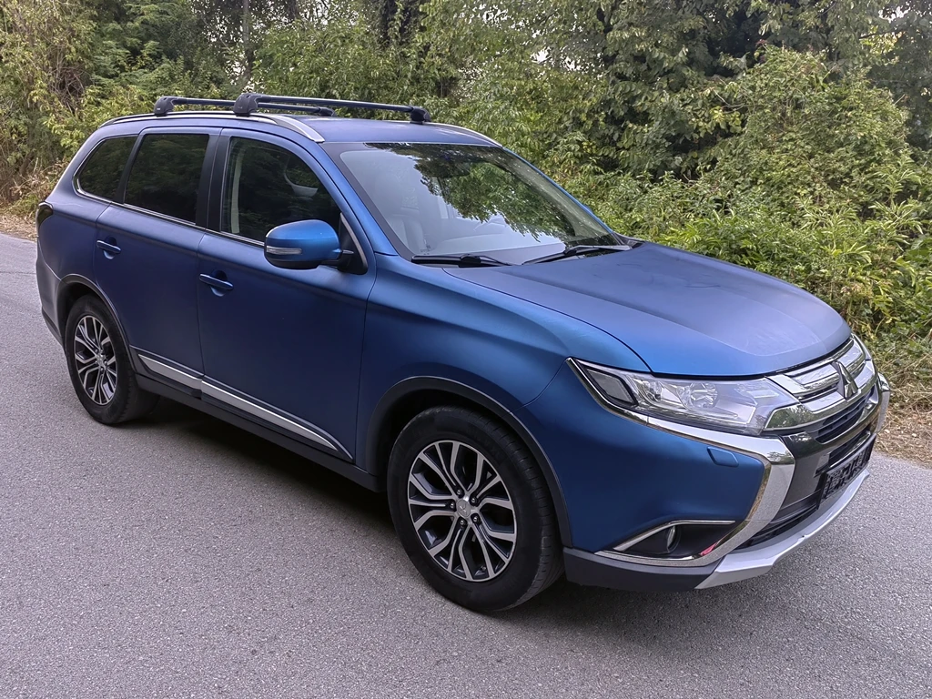 Mitsubishi Outlander 2.2D 4WD* Сервизна история* Един собств.* 7-местен - изображение 3