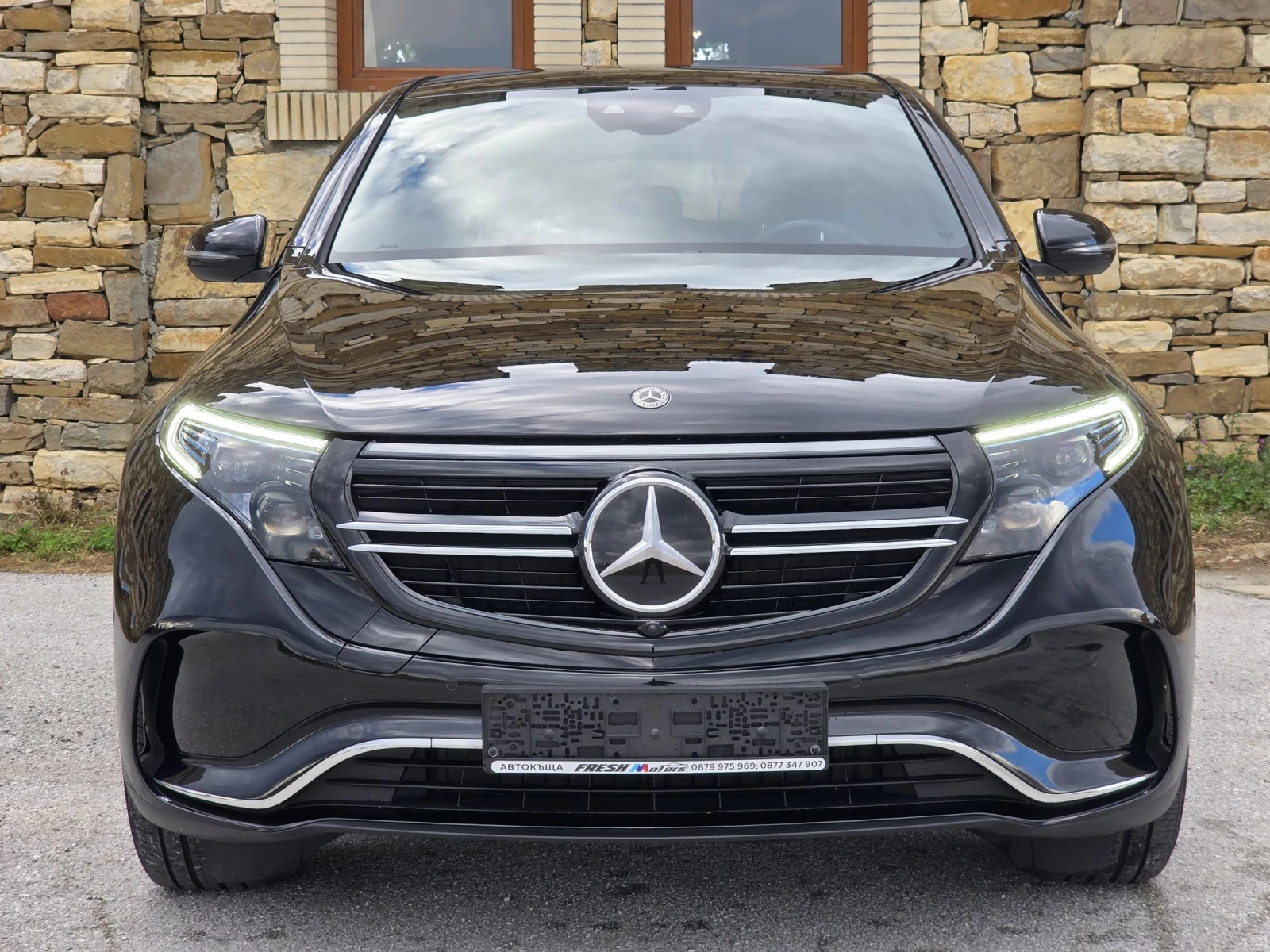 Mercedes-Benz EQC 400 4-MATIC / AMG-LINE / KEYLESS / AMBIENT - изображение 7