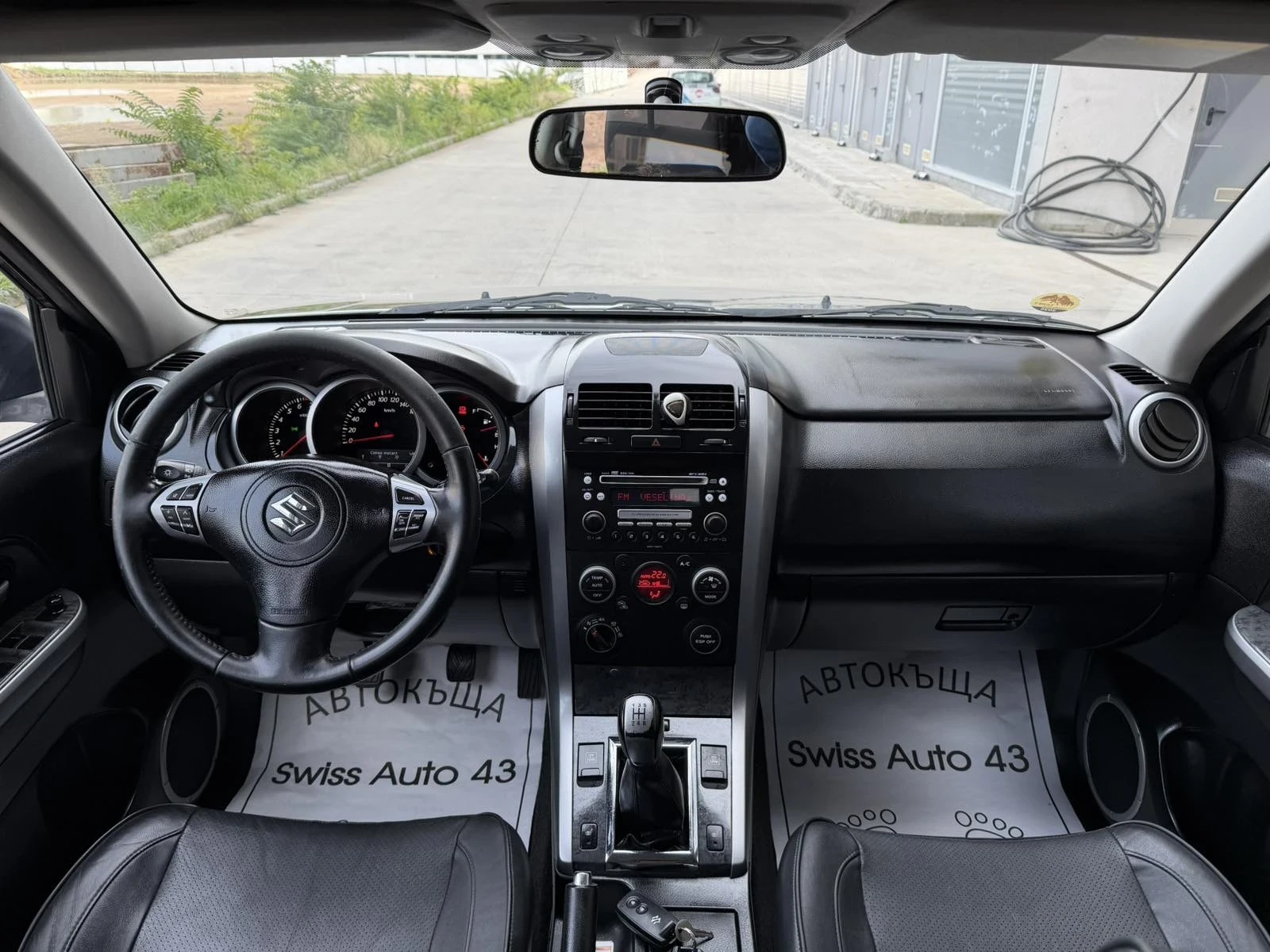 Suzuki Grand vitara 2.0i Swiss - изображение 10