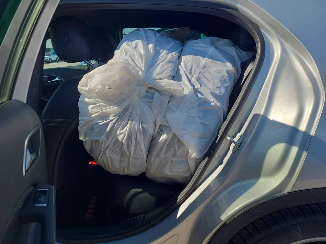 Mercedes-Benz GLA 250  * ПОДГРЕВИ* 2 КЛЮЧА* CARFAX * , снимка 12 - Автомобили и джипове - 53707507