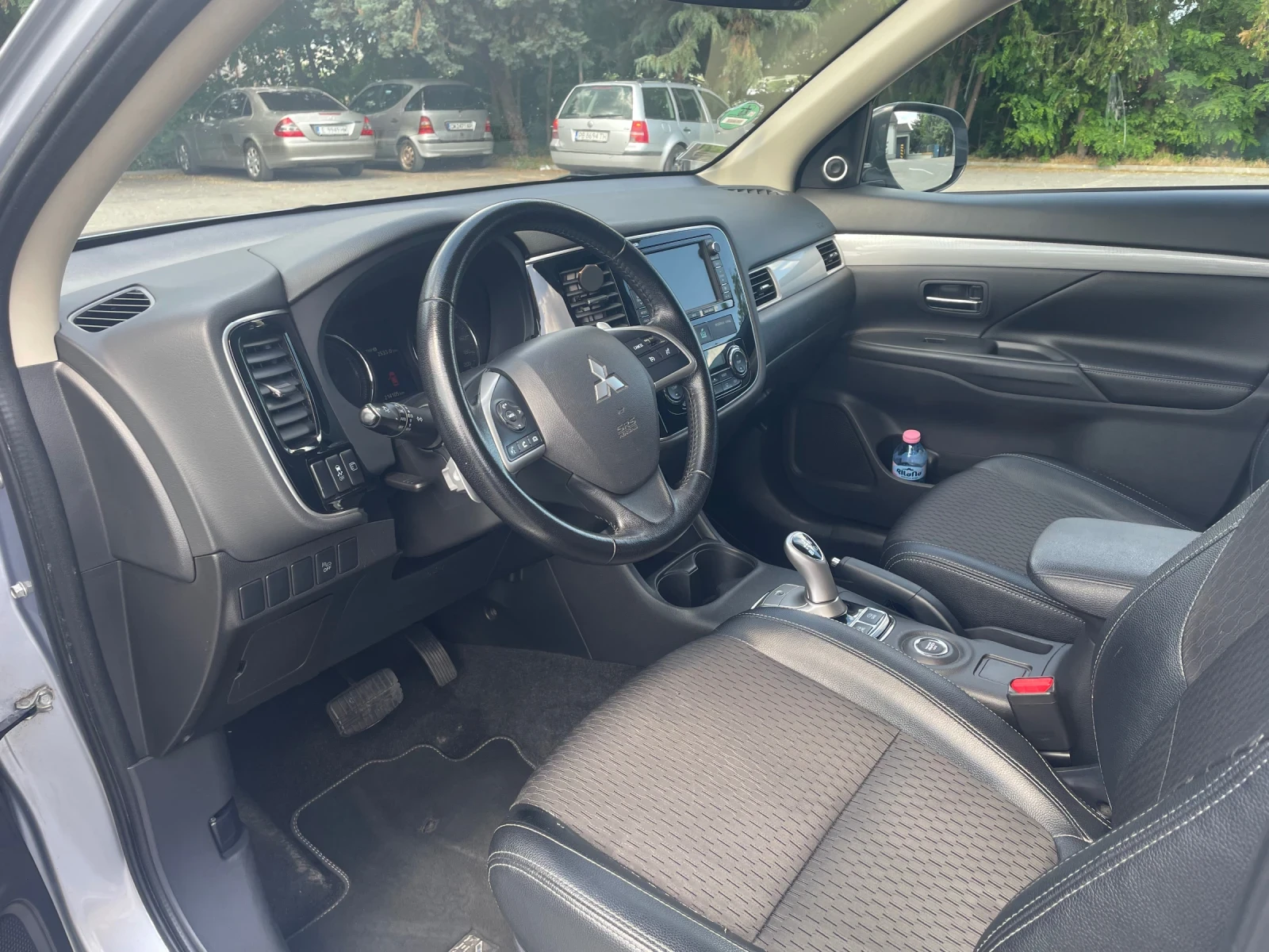 Mitsubishi Outlander, снимка 7 - Автомобили и джипове - 54980831