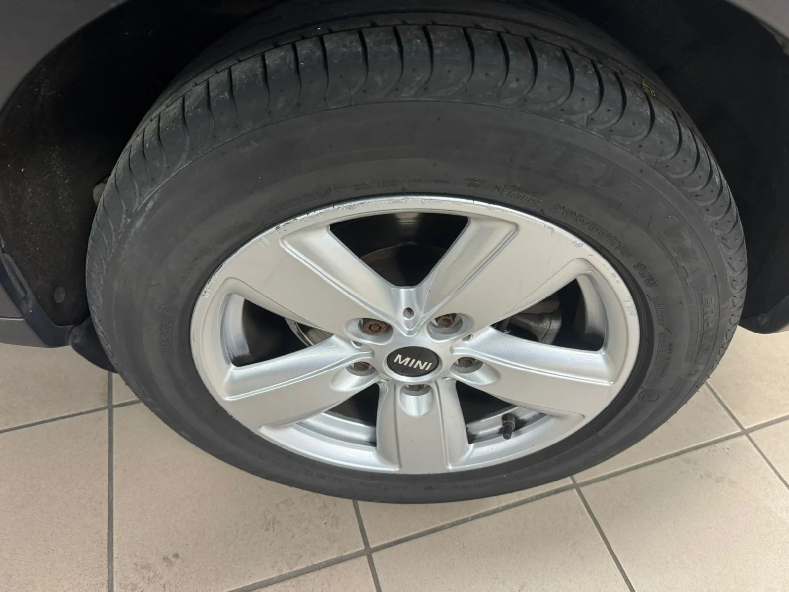Mini Countryman 2.0 д автоматик, снимка 7 - Автомобили и джипове - 54412046