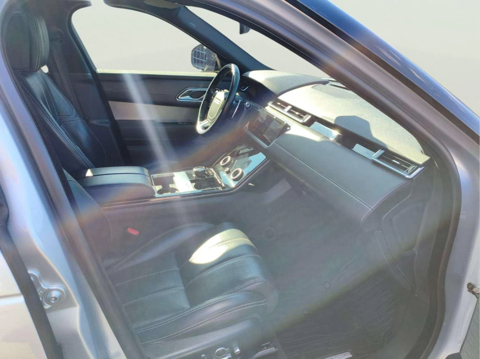 Land Rover Range Rover Velar 3.0, снимка 9 - Автомобили и джипове - 54635714