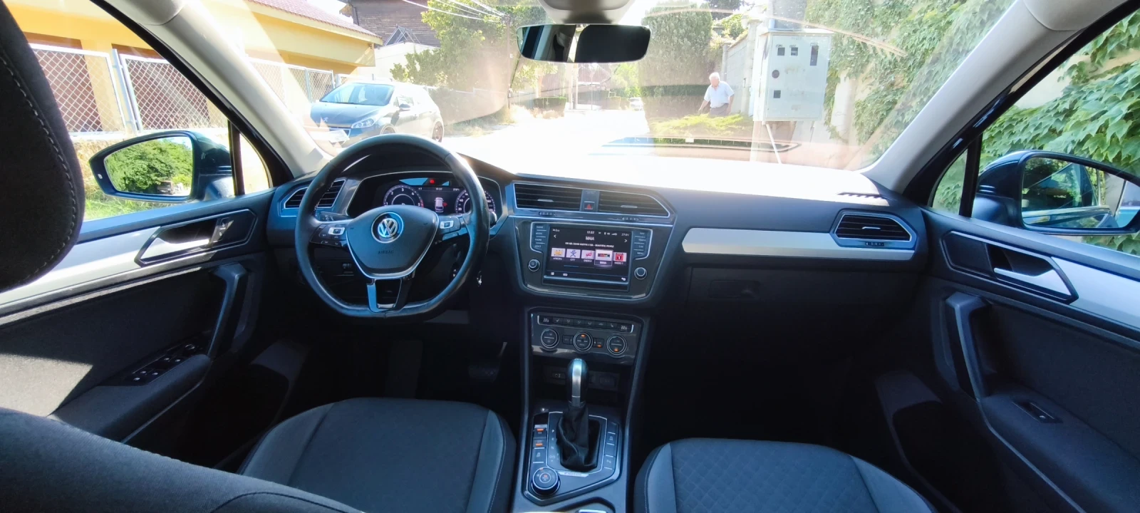 VW Tiguan Comfortline, снимка 7 - Автомобили и джипове - 55250226