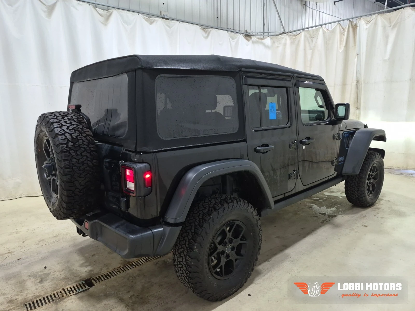 Jeep Wrangler, снимка 3 - Автомобили и джипове - 55955790