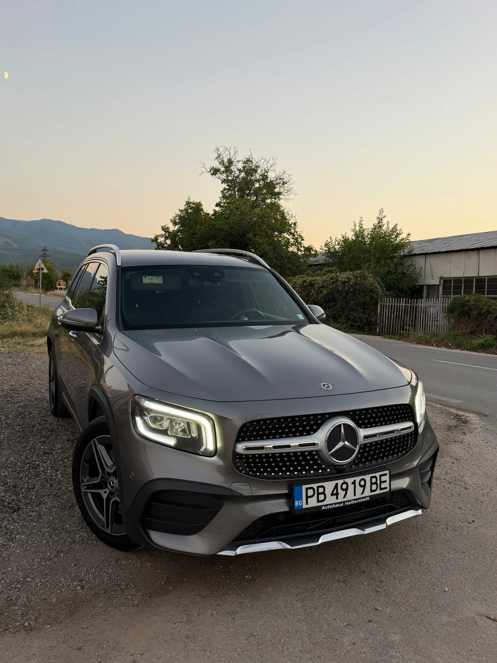 Mercedes-Benz GLB Amg pak 4MATIK, снимка 5 - Автомобили и джипове - 56002930