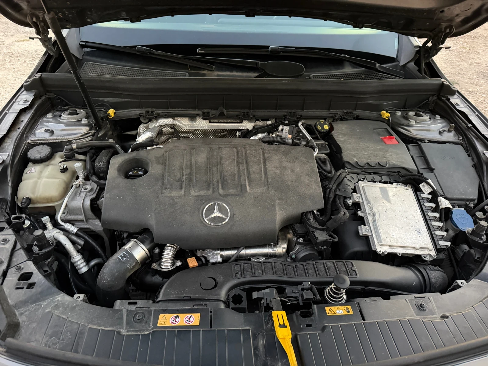 Mercedes-Benz GLB Amg pak 4MATIK, снимка 6 - Автомобили и джипове - 56002930