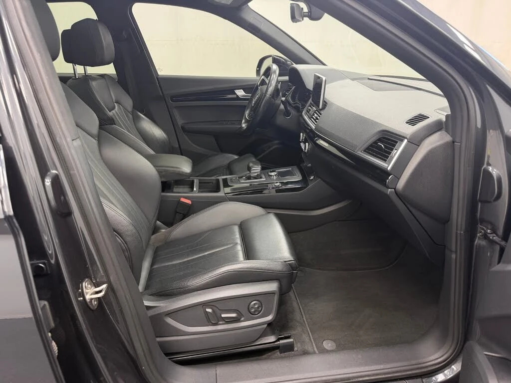 Audi Q5 Панорама * АвтоКредит (ЦЕНА ДО БГ), снимка 16 - Автомобили и джипове - 56186883