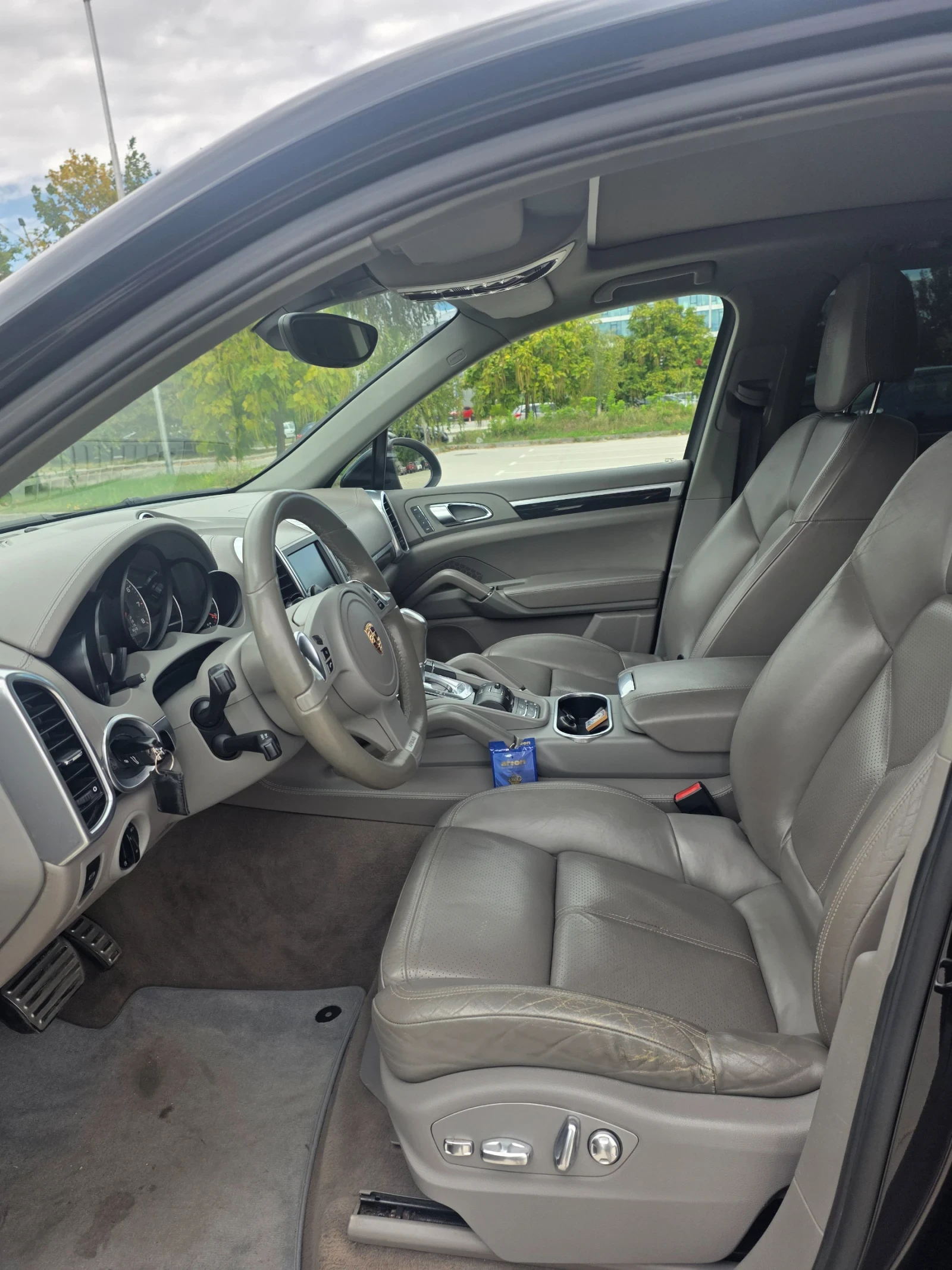 Porsche Cayenne Hybrid, снимка 8 - Автомобили и джипове - 56204892