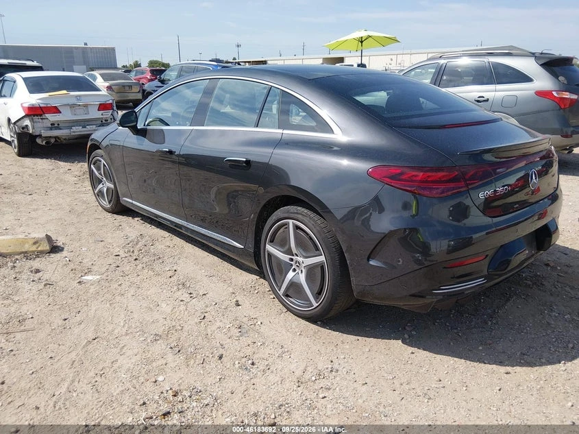 Mercedes-Benz EQE 350+ , снимка 3 - Автомобили и джипове - 56630287